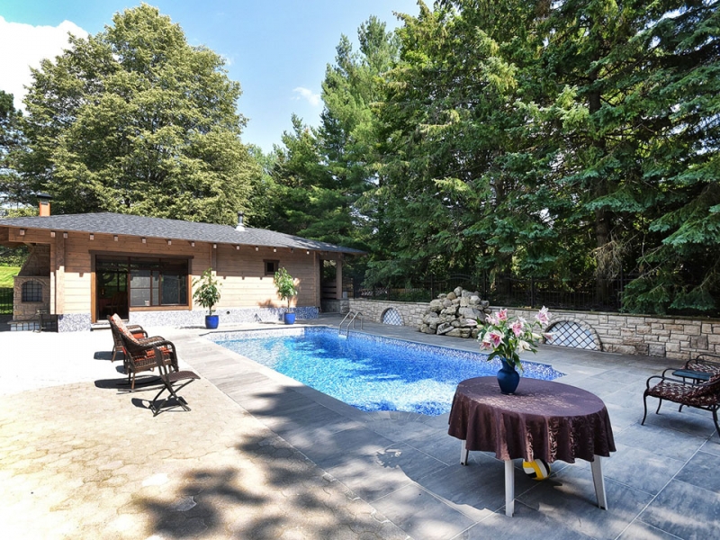 pool-exterior